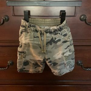 Old Navy camo cargos